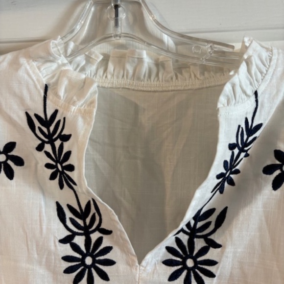 New Embroidered 100% cotton shirt- Off white and Dark blue - Picture 2 of 5